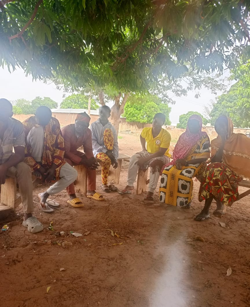 CBTs in training circle discussion, Yama area