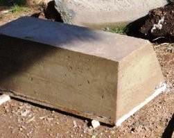 beekeeping_equipment_concrete_hive_inner_mold_in_place1.jpg